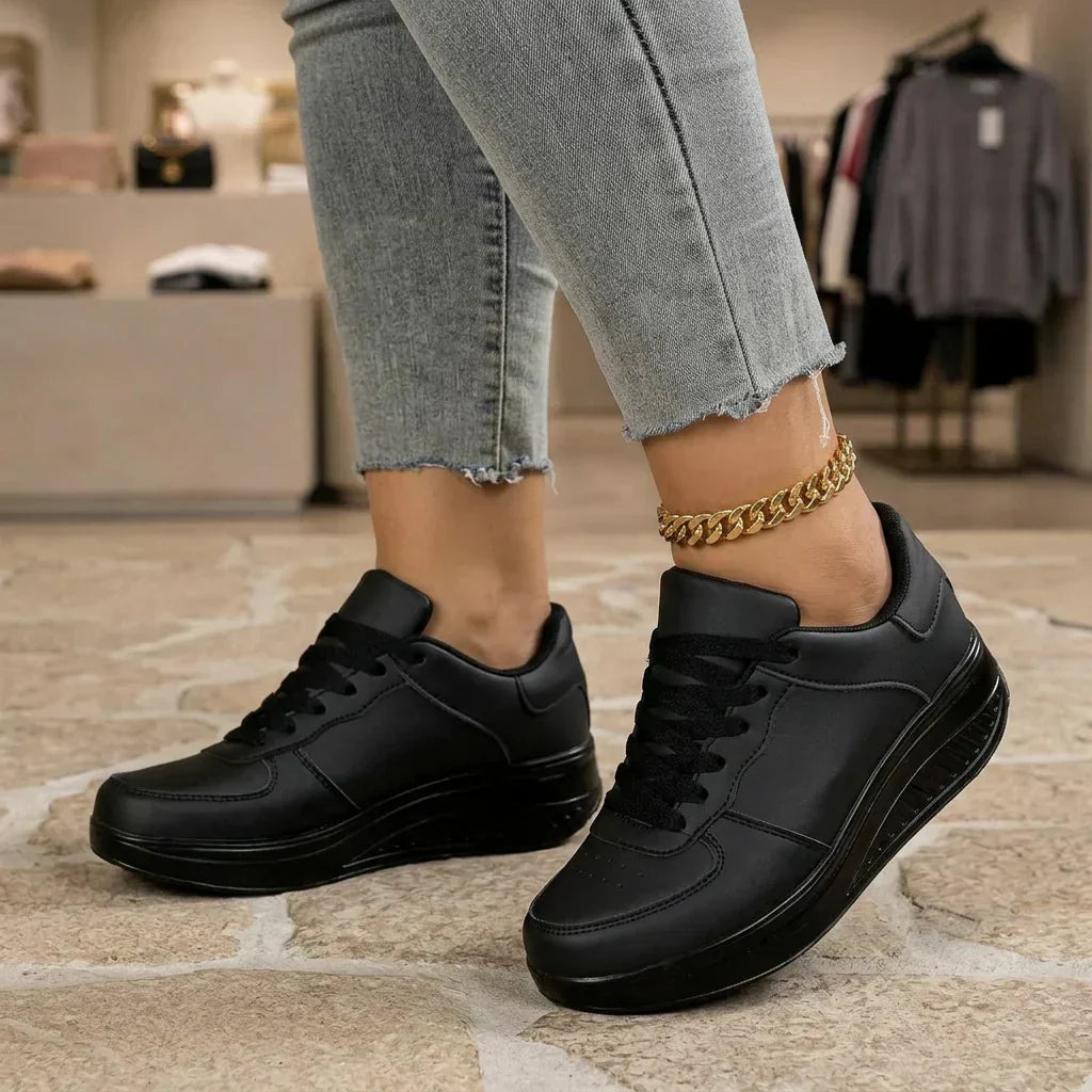 Oona | Orthopaedic Trainers